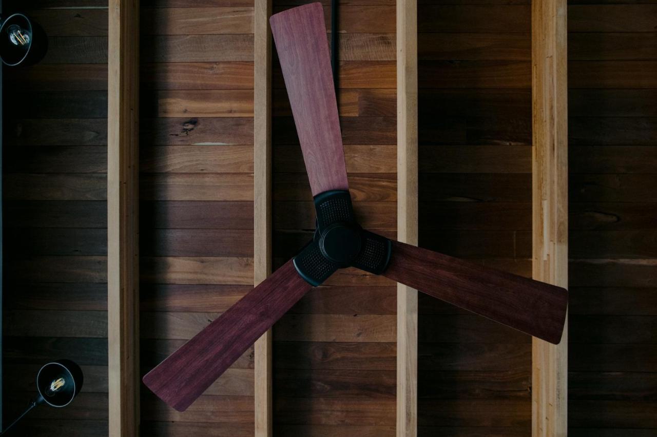 Barn Hives ยัลลิงอัพ ภายนอก รูปภาพ